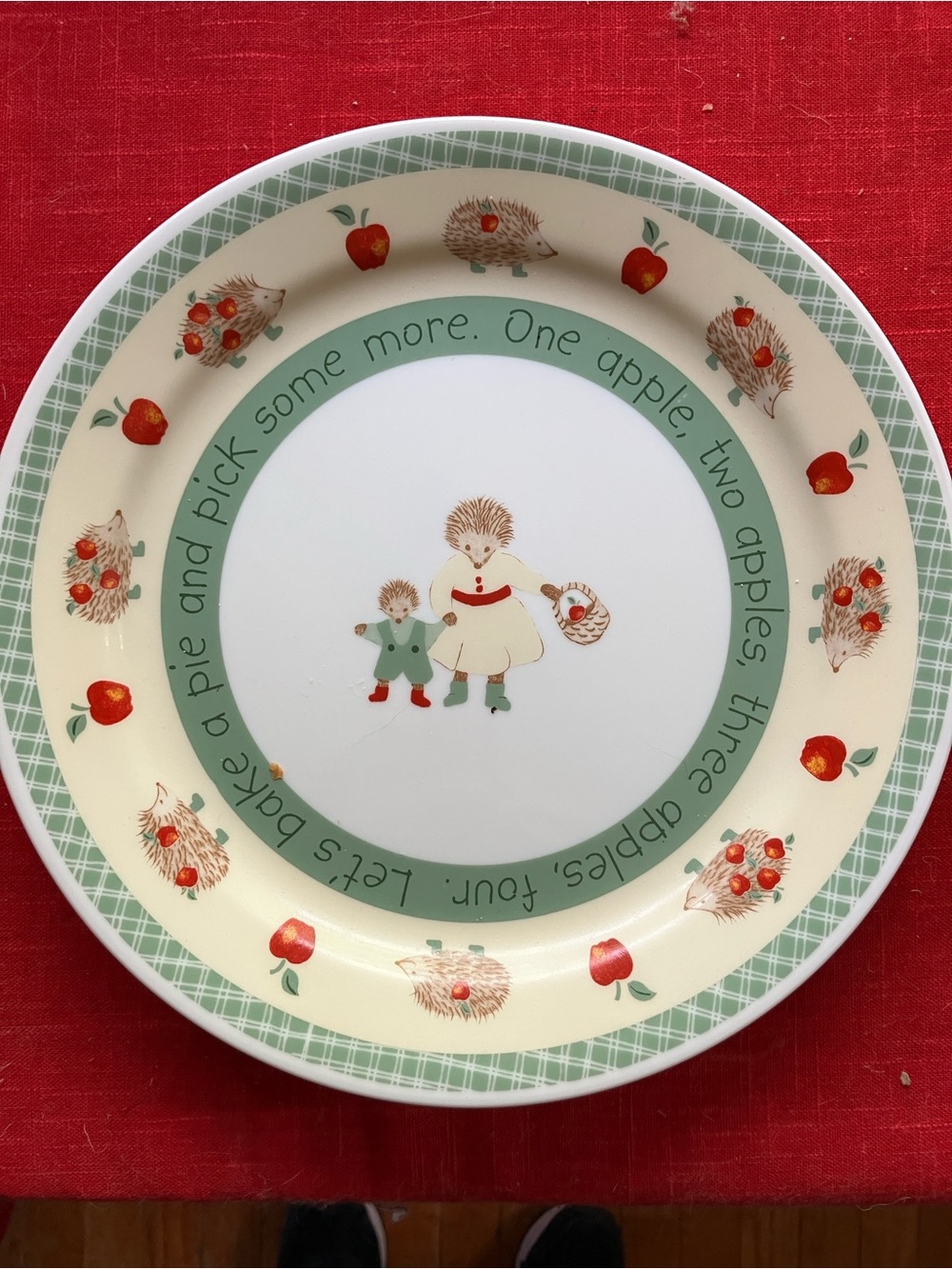 SWEET 😍Hedgehog Corelle Ware Place Setting -
3 Pieces - Picture 7 of 10